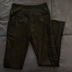 Vera wang faux black leather leggings